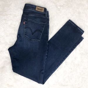 High Waisted Levi Jeans